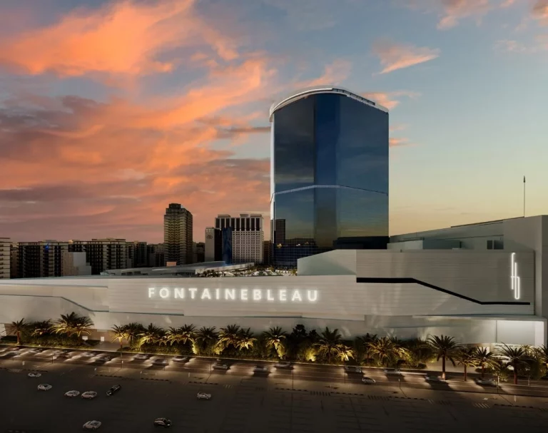fontainebleau hotel las vegas exterior southwest 1020 1 768x607